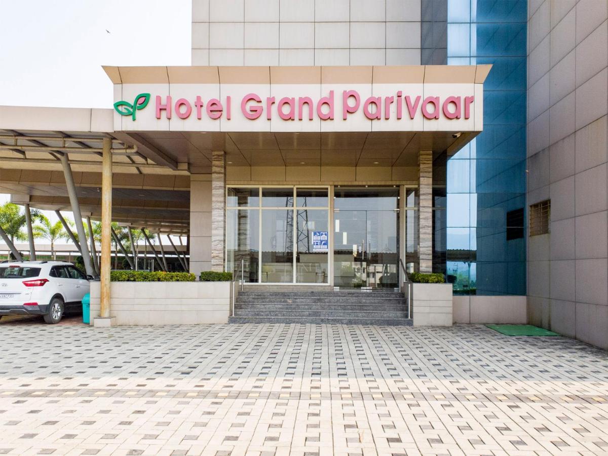 Hotel Grand Parivaar Игатпури Екстериор снимка