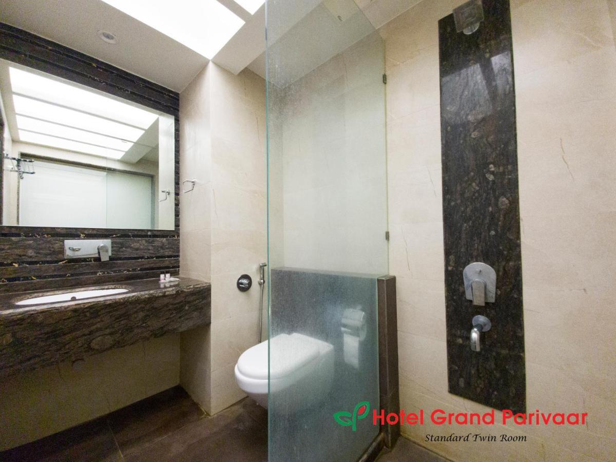 Hotel Grand Parivaar Игатпури Екстериор снимка
