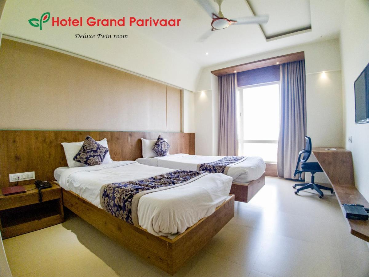 Hotel Grand Parivaar Игатпури Екстериор снимка