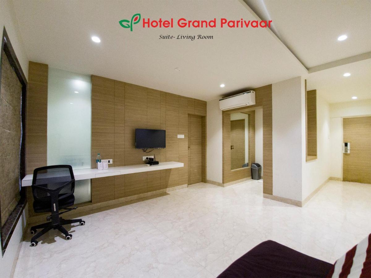 Hotel Grand Parivaar Игатпури Екстериор снимка