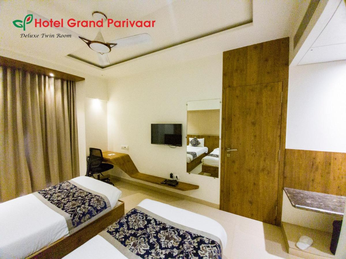 Hotel Grand Parivaar Игатпури Екстериор снимка